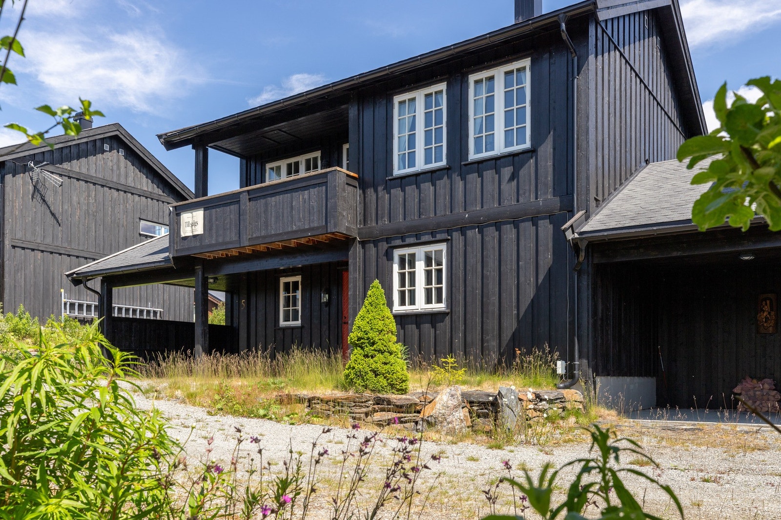 Eiendomsmegler Ida Follinglo presenterer Beitostølen Arena 5 Galleribilde