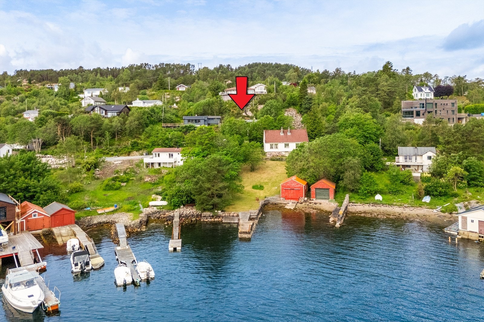 Velkommen til Flyndrevikvegen 61 - Presentert av Eiendomsmegler Norge v/Jon-Olav Synnestvedt. Galleribilde