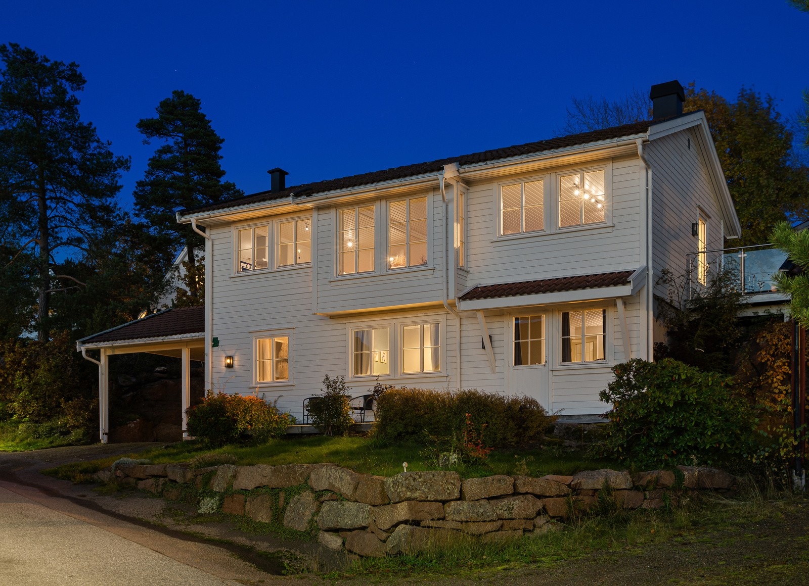 Velkommen til Vearkleiva 16 ? en nydelig familiebolig i et fredelig og ettertraktet område på populære Vear! Galleribilde