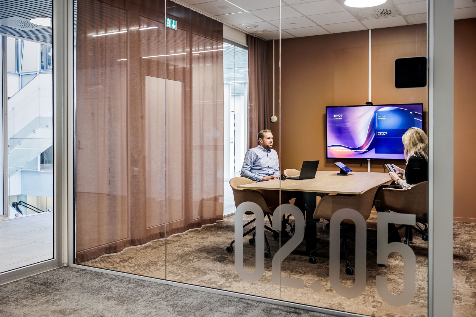 Referanselokaler fra annen kunde i tilsvarende lokaler som de ledige lokalene vi har i 3. etg.
foto@knutneerland / @magentfotografer Galleribilde