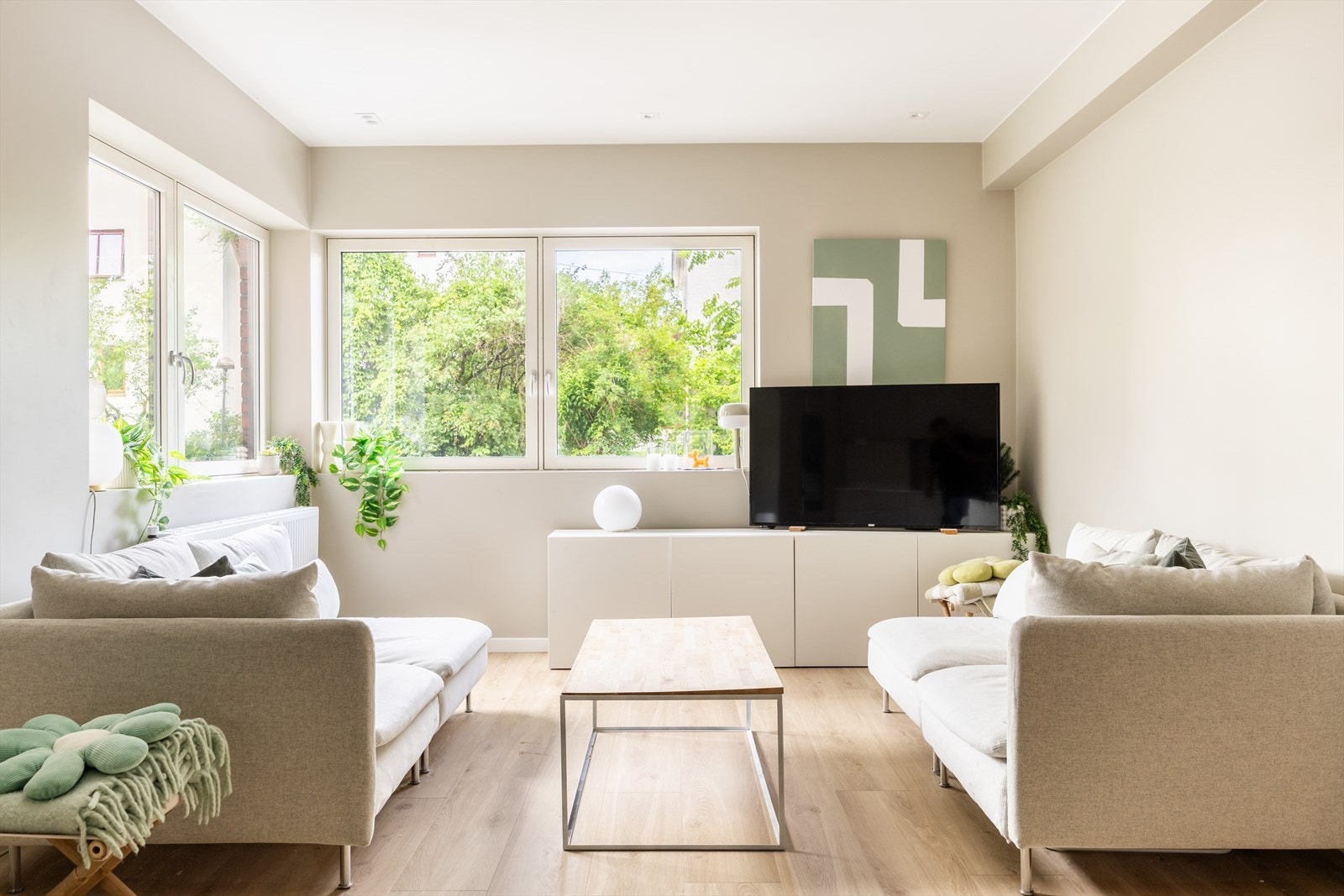 Velkommen til Von Der Lippes gate 15A presentert av Susanna Hjelset ved Nordvik Bygdøy Allé. Galleribilde