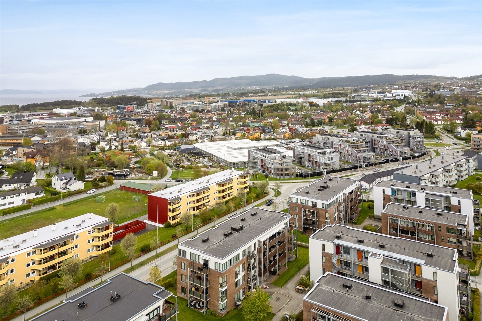 Leiligheten ligger i et svært rolig og sentrumsnært område i et av Trondheims mest attraktive boligområder. Galleribilde