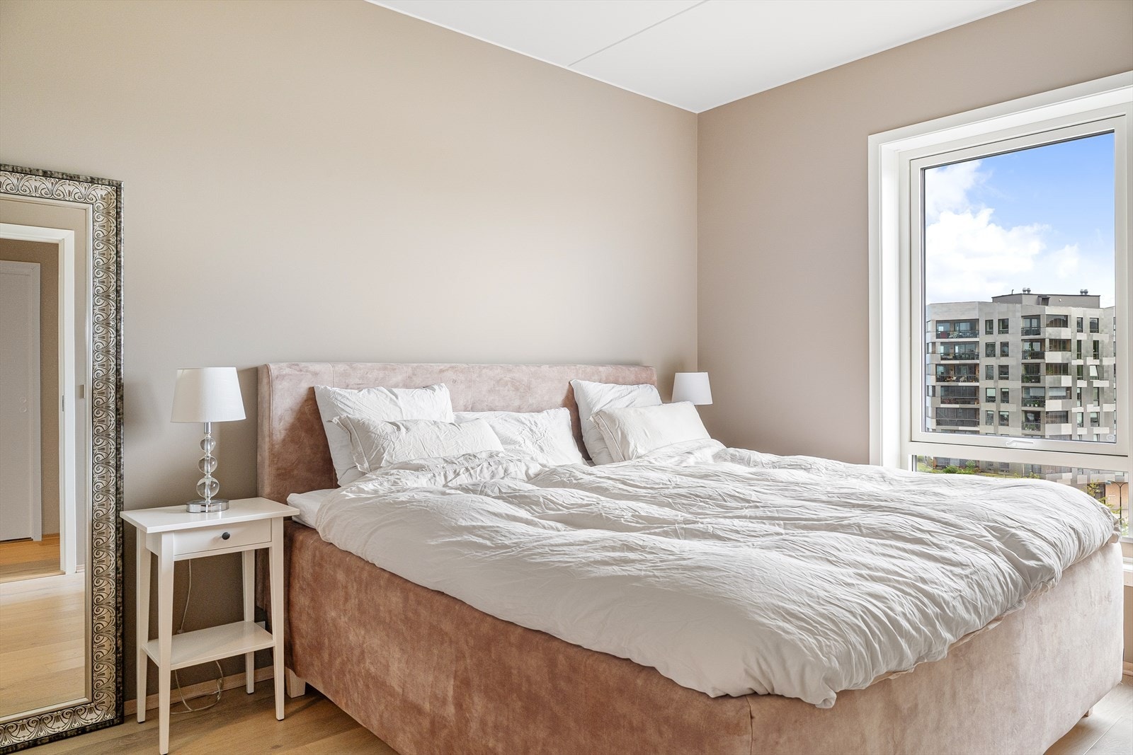 Leiligheten har totalt tre soverom. Galleribilde