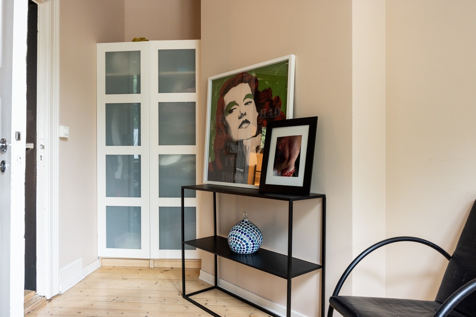 Soverom II passer perfekt som gjesterom, barnerom eller hjemmekontor, avhengig av behov. Galleribilde