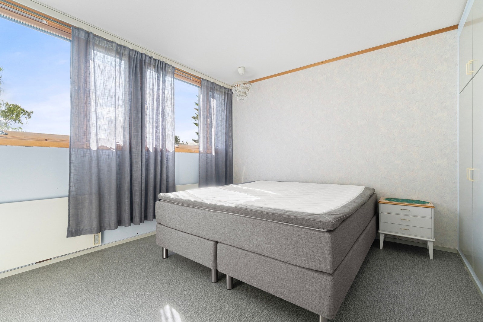 Det største soverommet er på 14 m² og kan omfordeles til to mindre soverom om ønskelig. Galleribilde