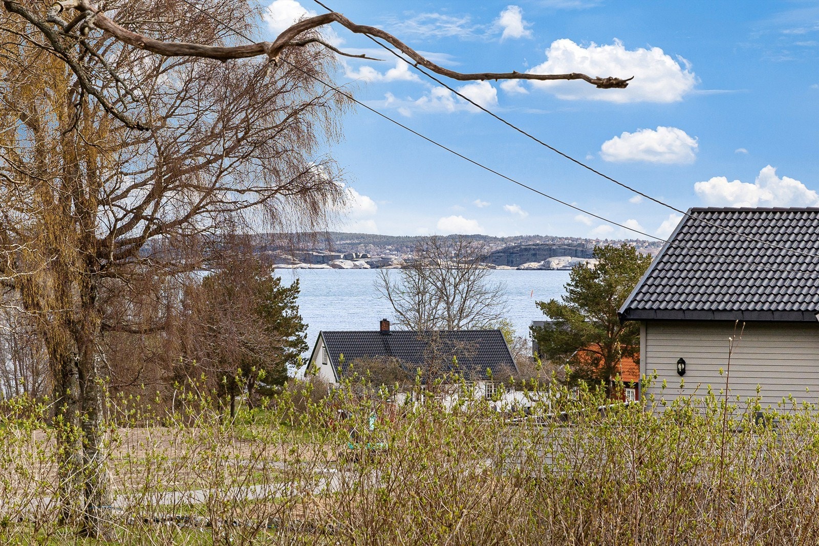 Tomt med bnr 87 og 88 har sjøgløtt Galleribilde