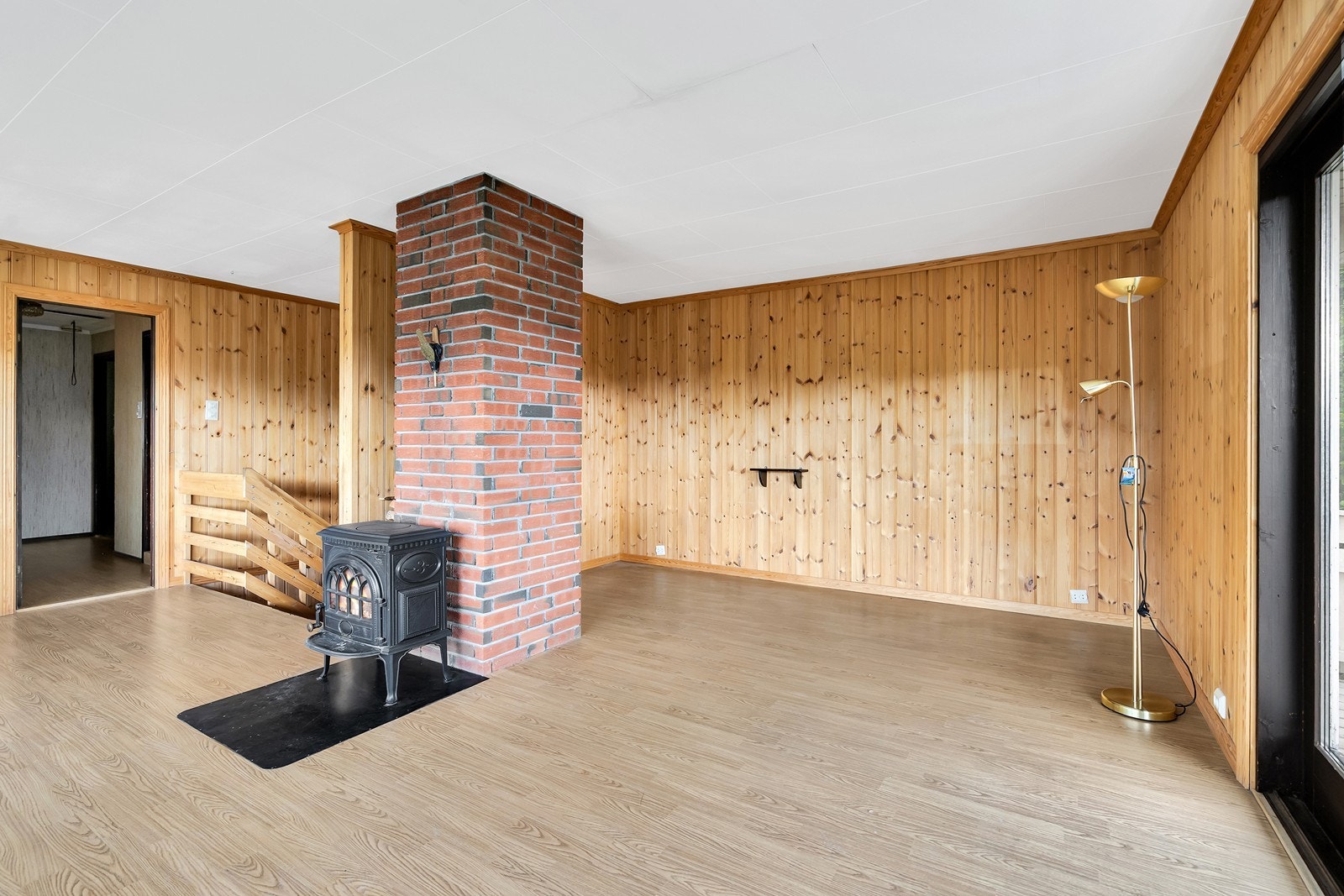 Vedovn i stue Galleribilde