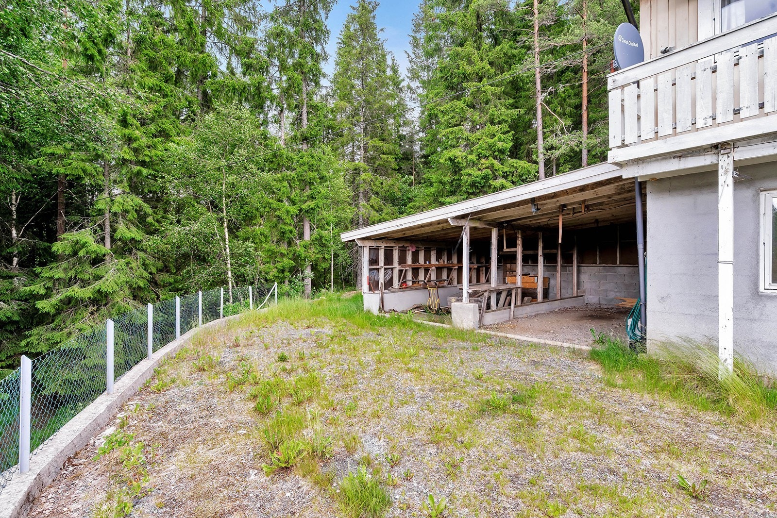 Parkering i garasje Galleribilde