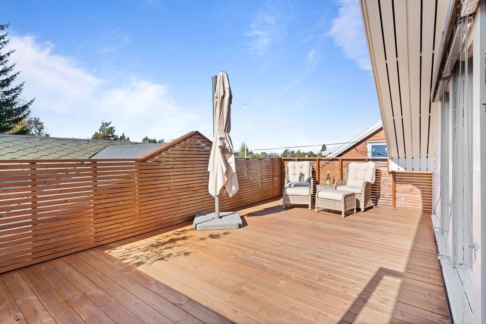 Takterrassen byr på fine solforhold. Galleribilde