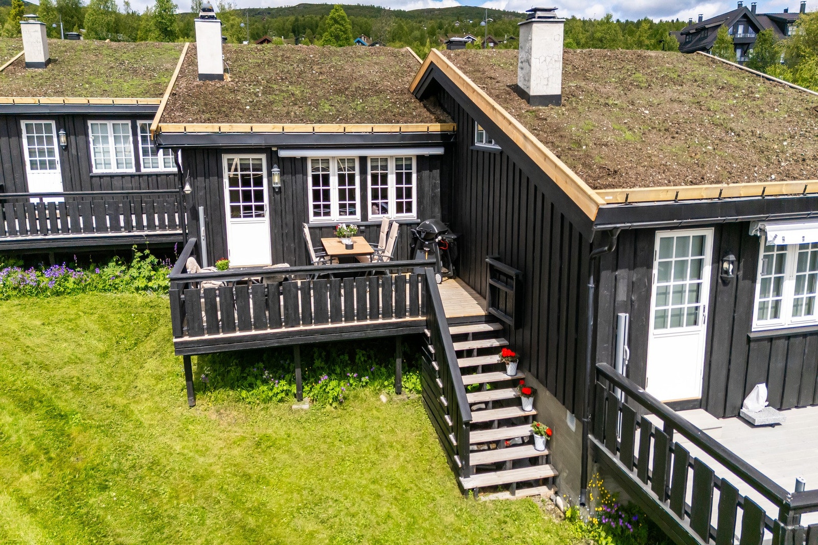 Trapp ned til terreng. Galleribilde