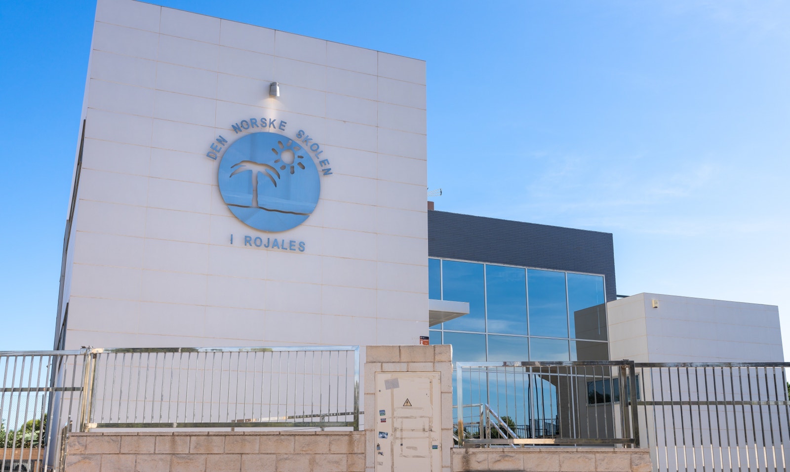 Norske skolen kun 10 minutter unna Galleribilde