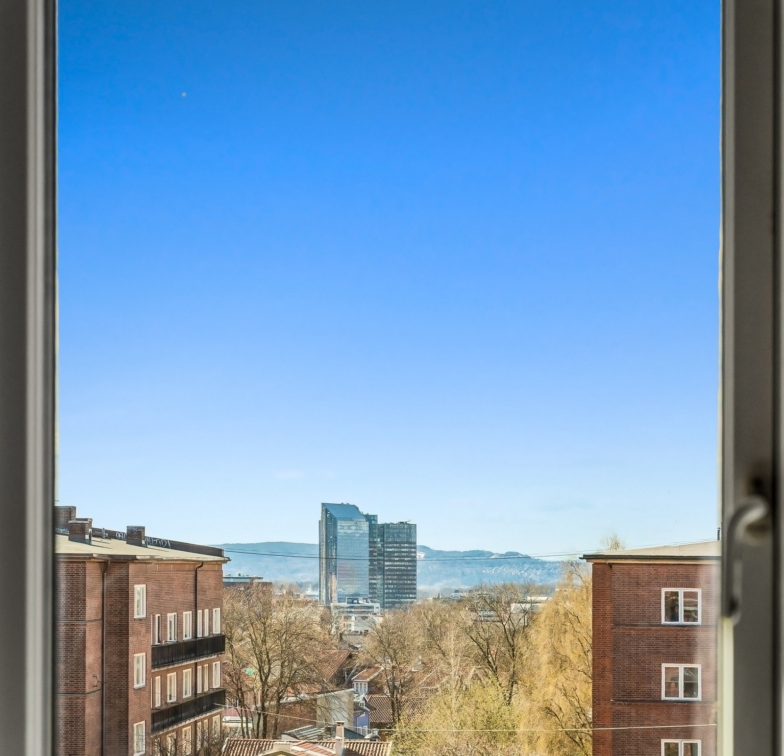 Nydelig utsikt fra boligen! Galleribilde