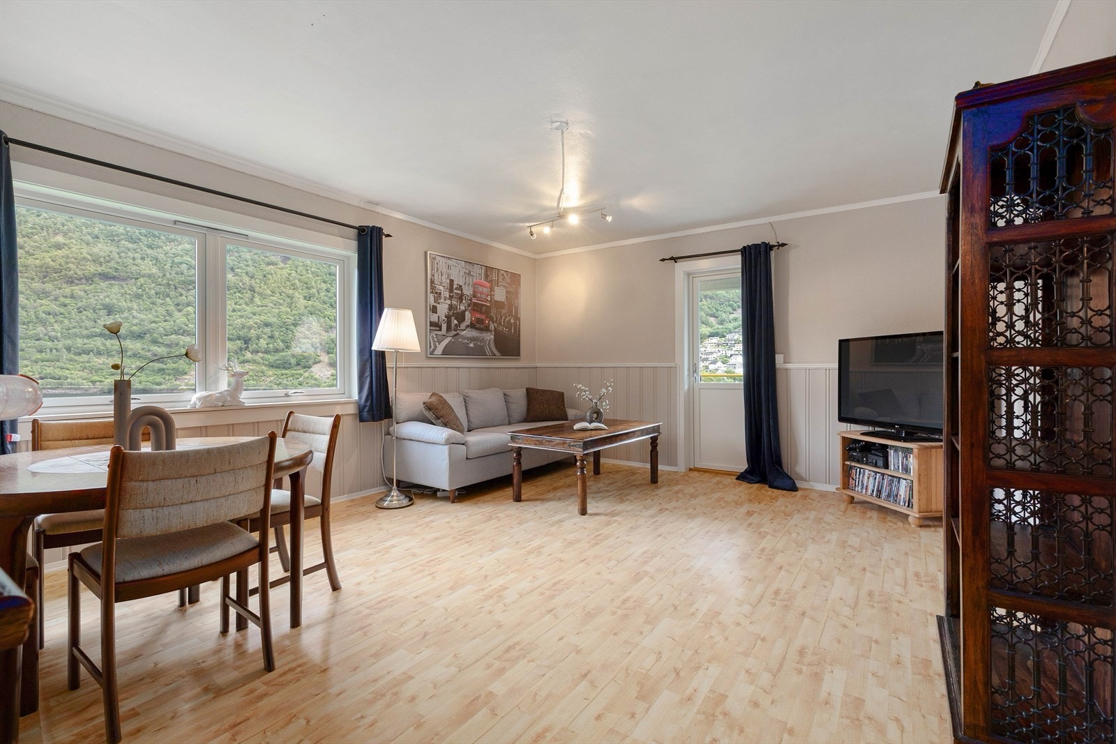 Garanti Indre Sogn v/ Malin Låksrud Øyre har gleda av å presentere Vollevegen 11A - Galleribilde