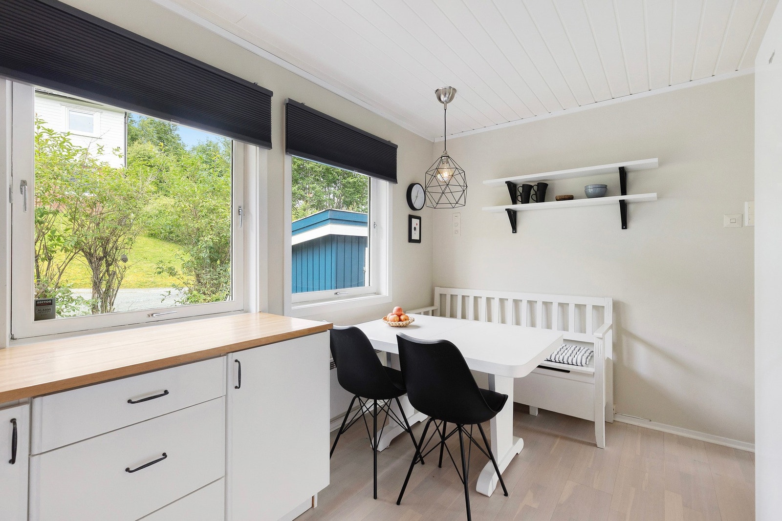 Kjøkkenet er 11 kvm, og det er god plass til spisegruppe. Galleribilde