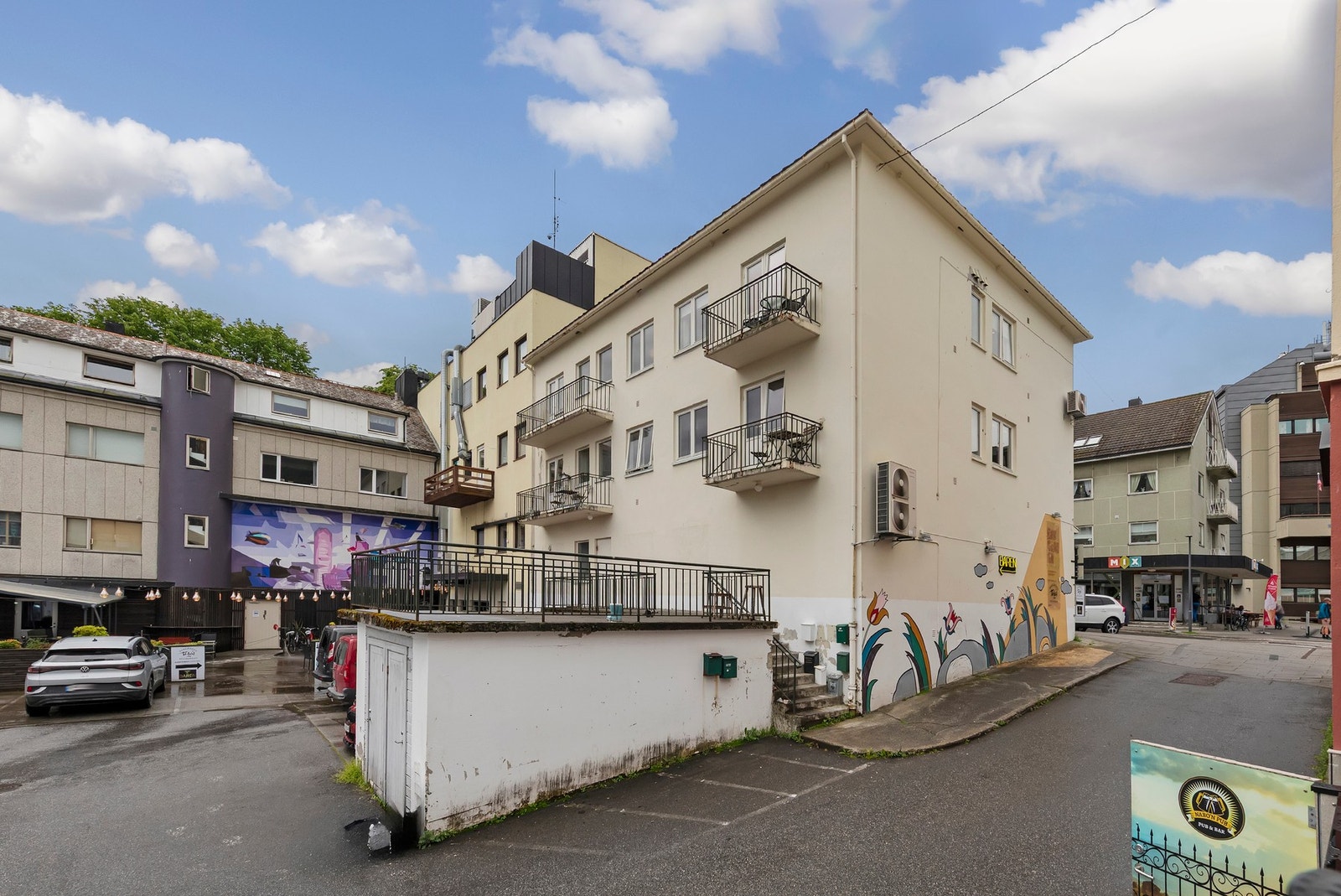 Fasade - her er inngang til alle leilighetene Galleribilde