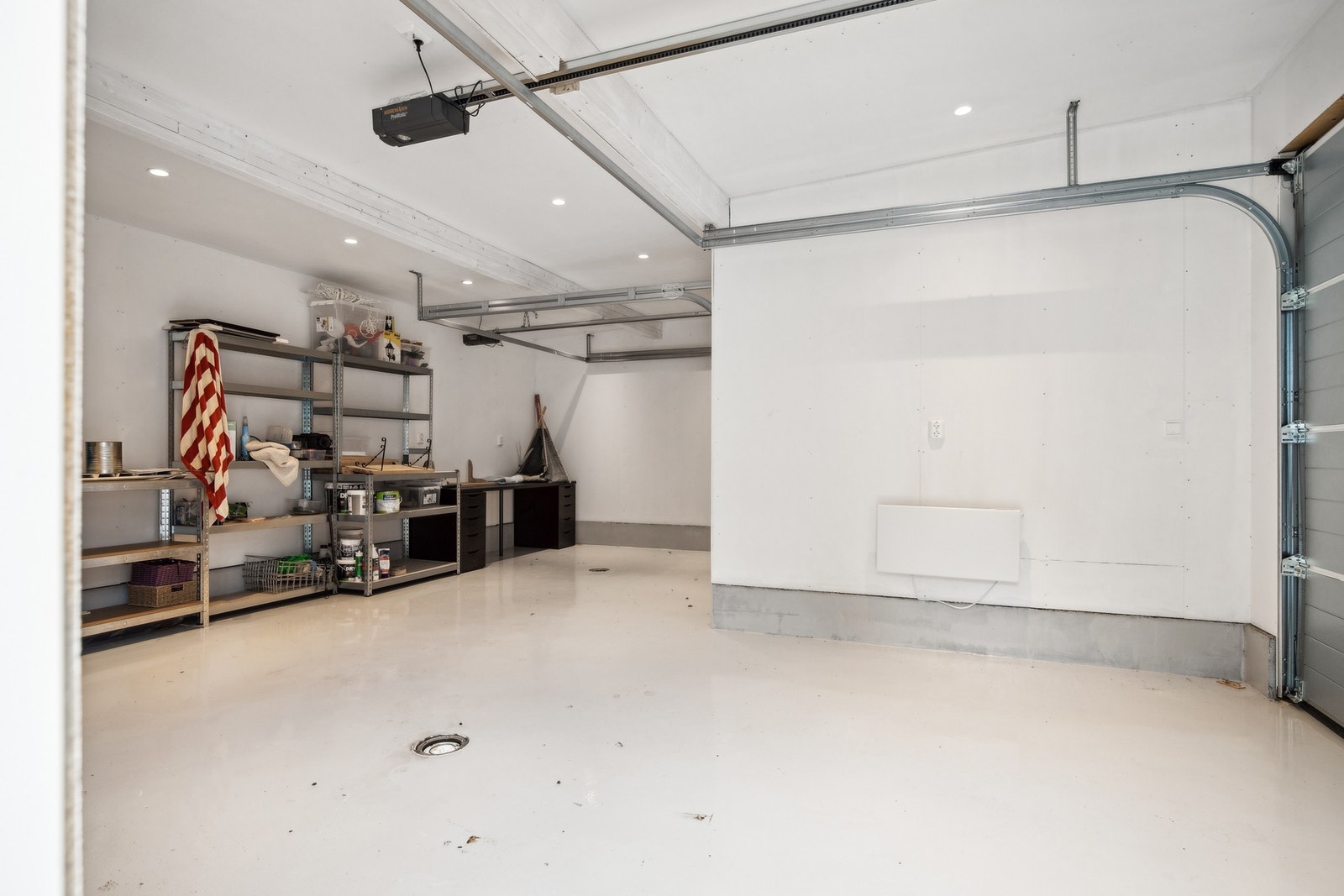 Dobbelgarasje. Galleribilde