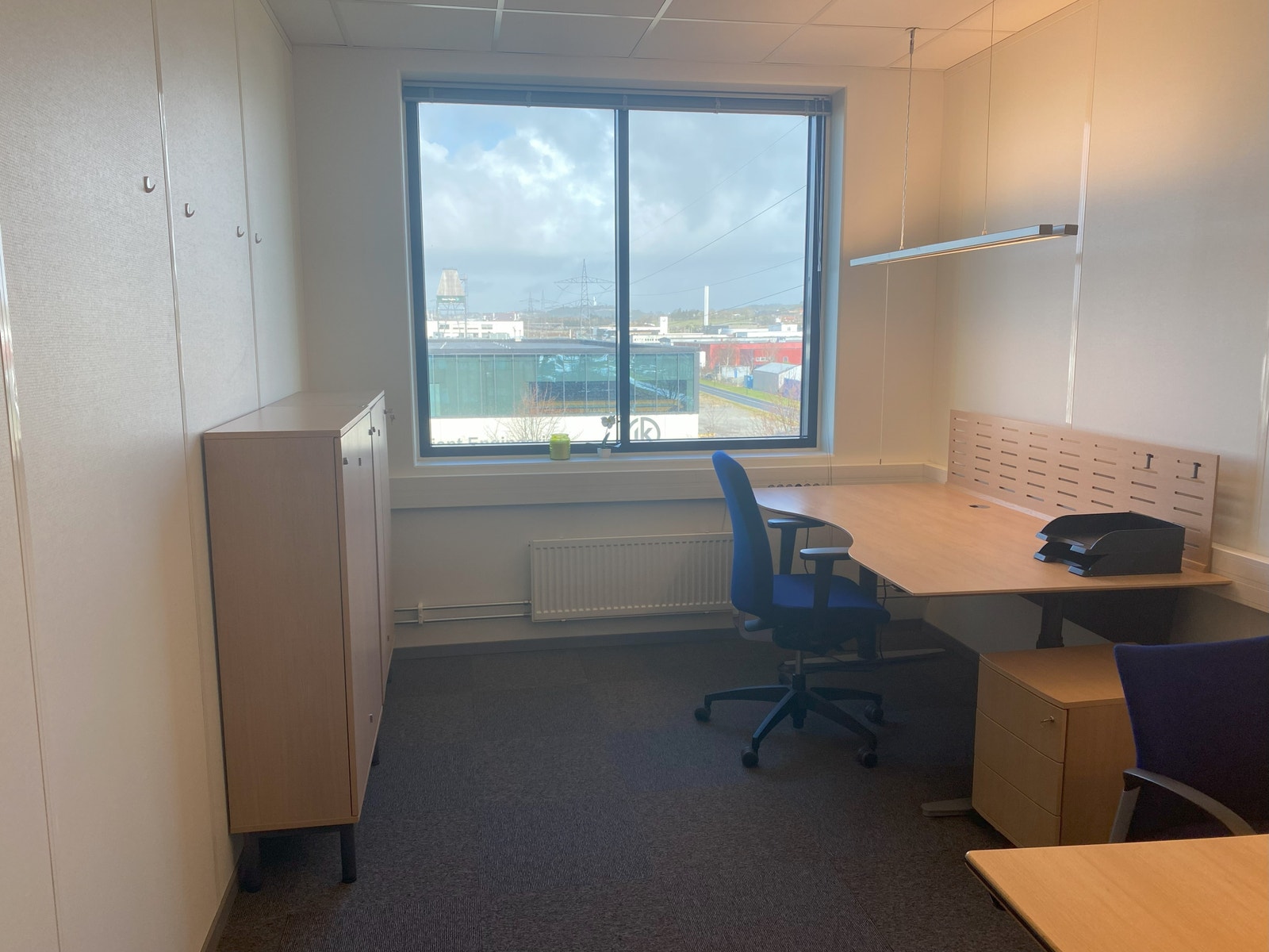 1 av 5, celle kontorer i fløyen. Galleribilde