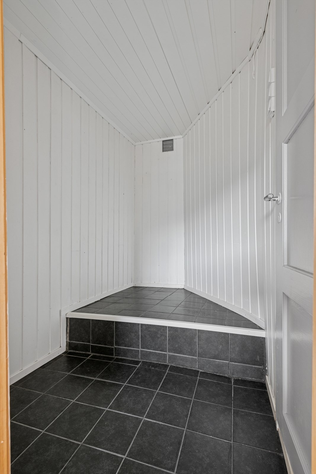 Kjellerbod Galleribilde