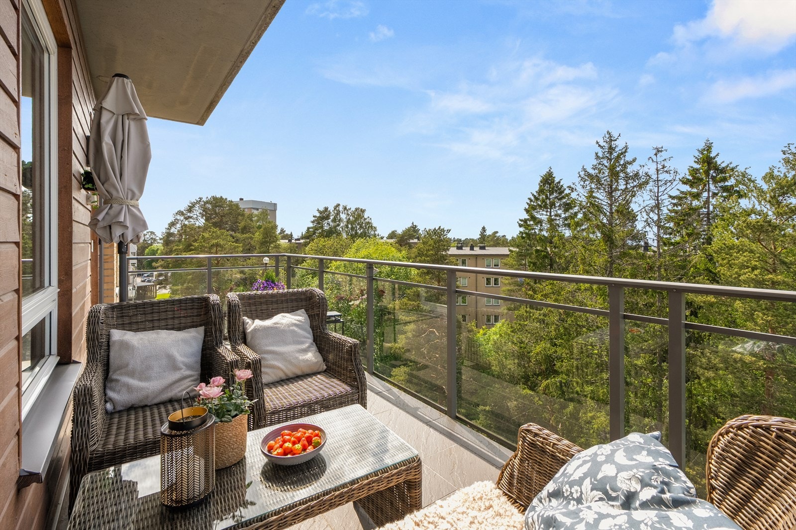 Med gode solforhold kan man virkelig nyte late sommerdager. Galleribilde