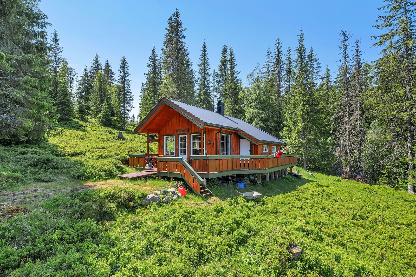 Sjarmerende hytte i flotte omgivelser Galleribilde