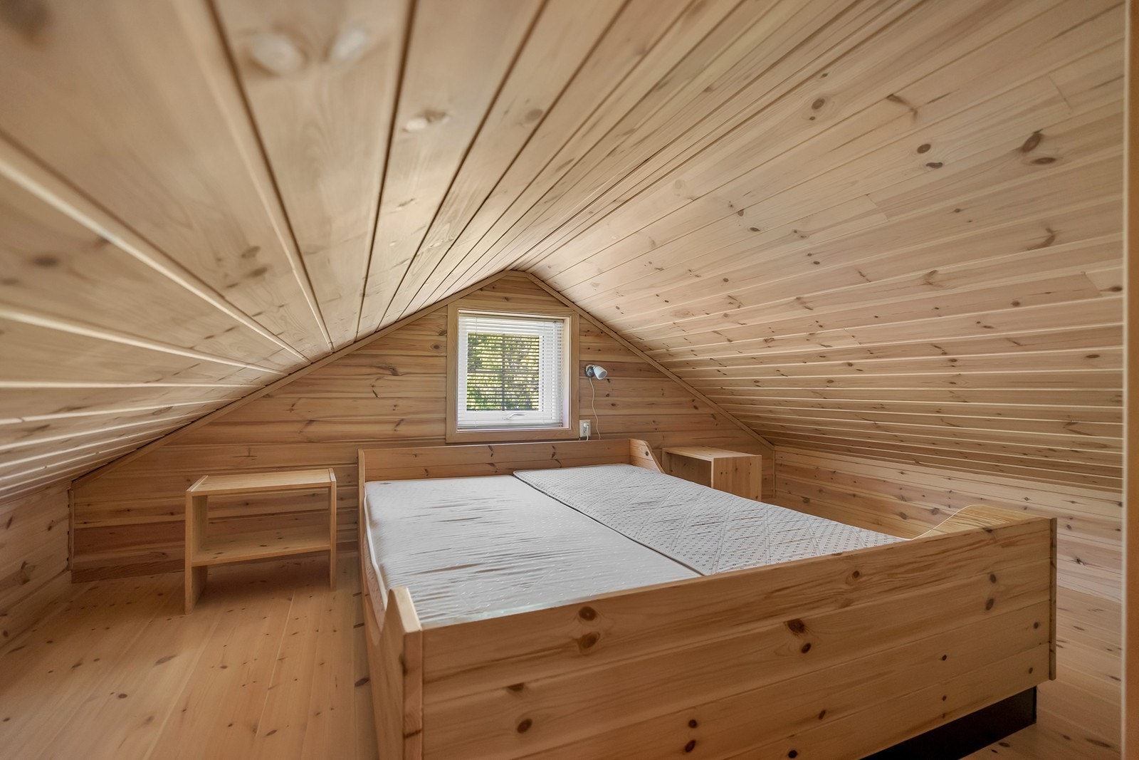 Soverom på hems Galleribilde