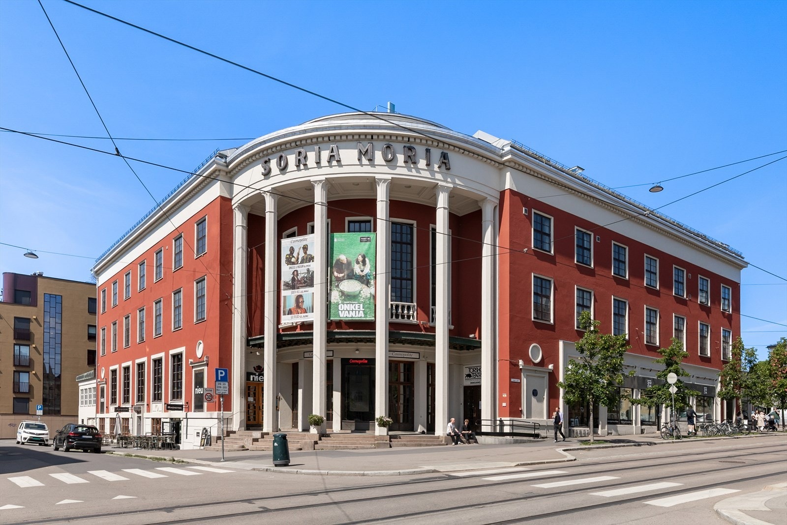 For den kulturinteresserte har du Soria Moria med spennende scenekunst og forestillinger året rundt. Galleribilde