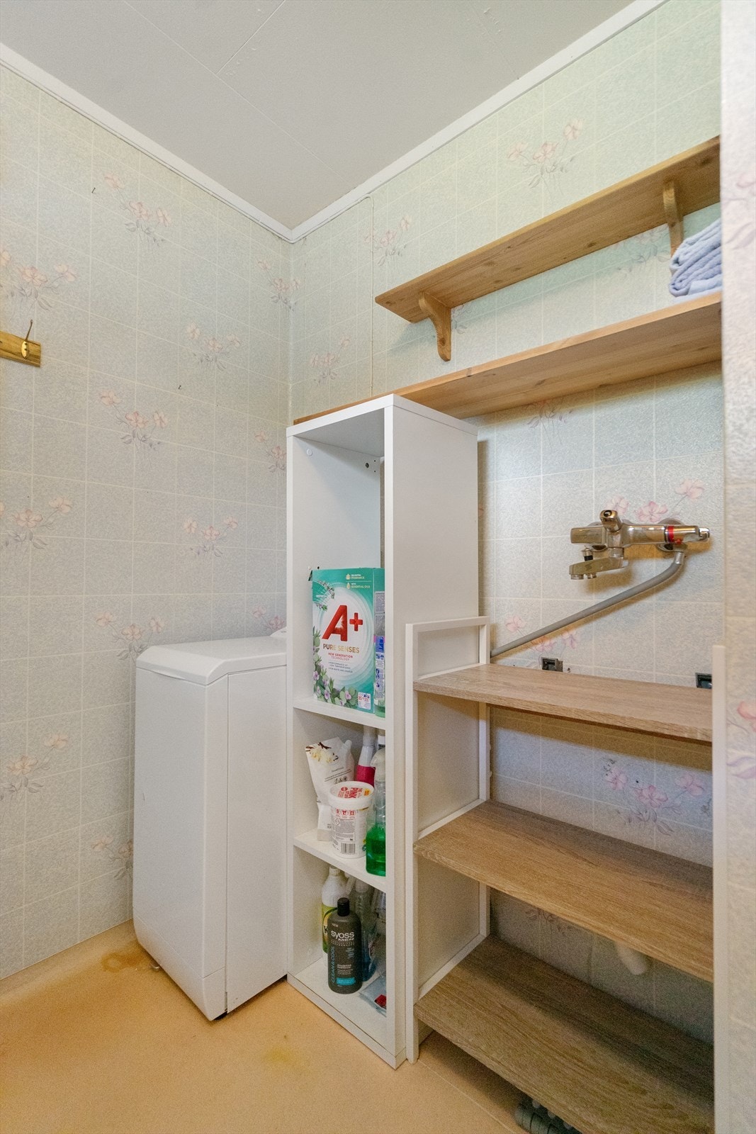 Utleiedel i underetasjen - Bad Galleribilde