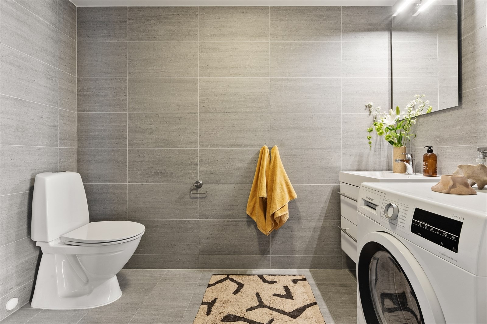 Behagelige, elektriske varmekabler på badet gir ekstra komfort året rundt Galleribilde