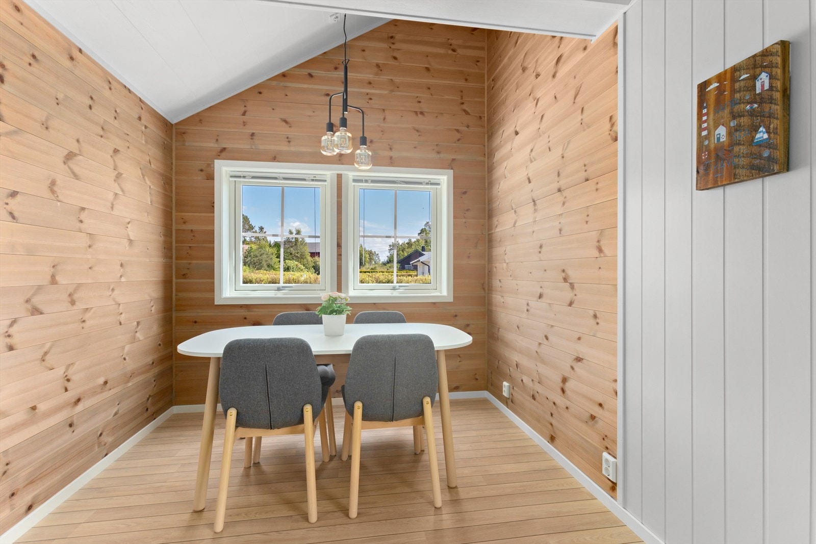 Her er det god plass så en kan innrede med sittegruppe. Galleribilde