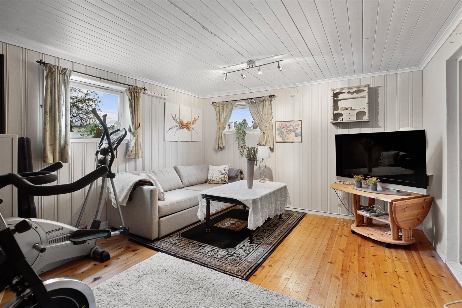 Koselig kjellerstue. Galleribilde