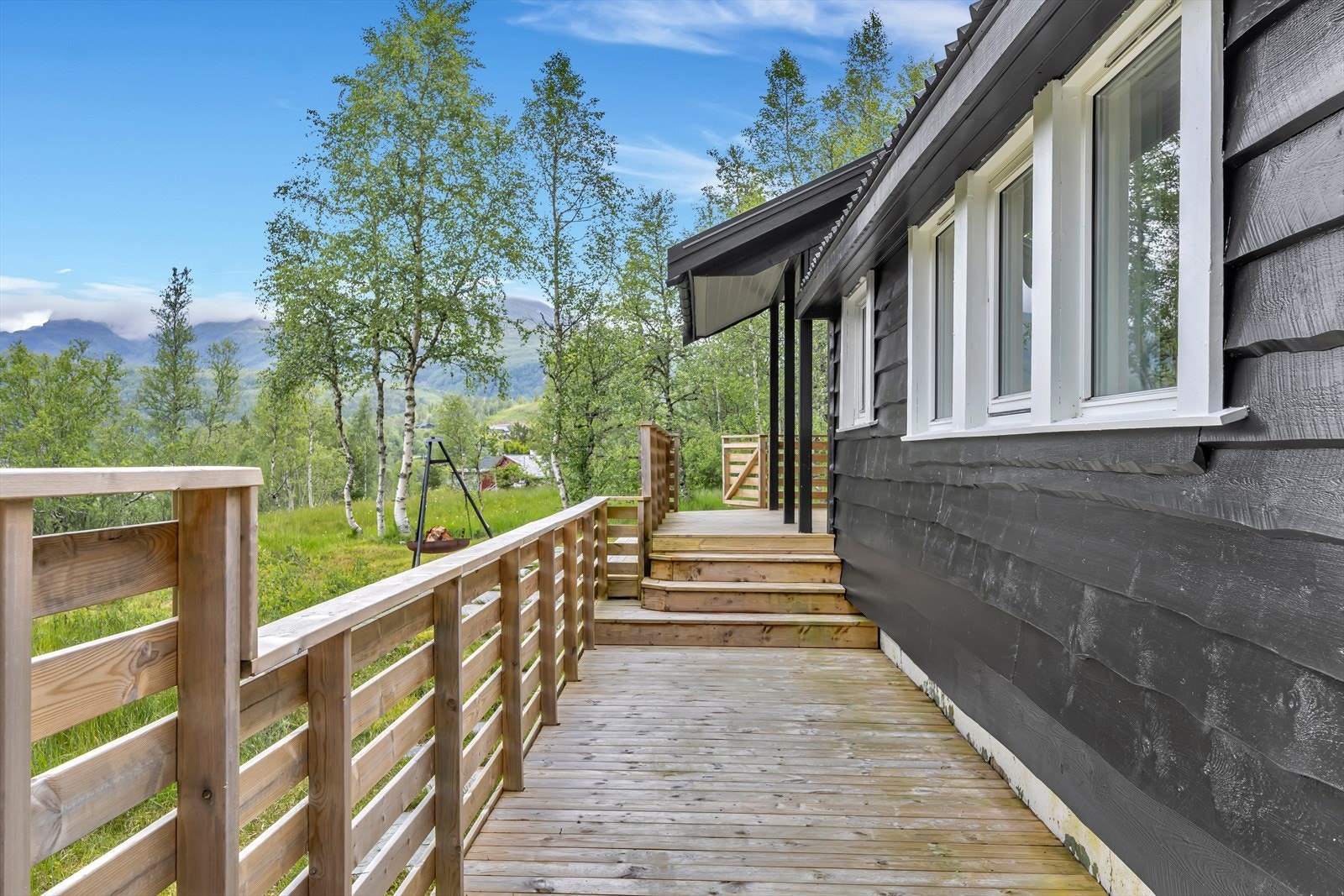 Her kan en grille eller nyte fine kvelder rundt bålpannen. Galleribilde