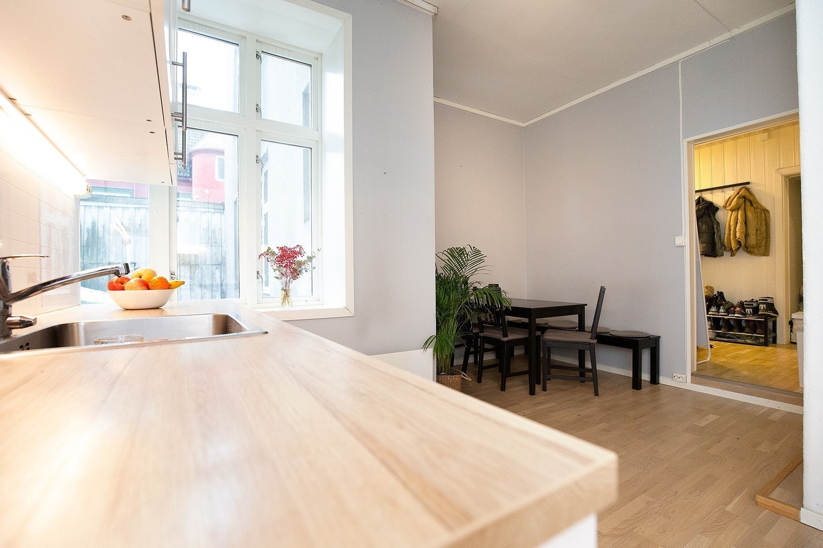Egen spisegruppe på kjøkken Galleribilde