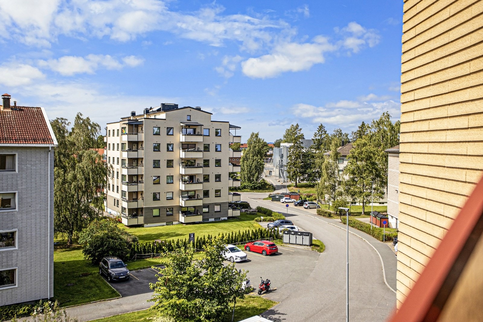 Her bor du i et veldrevet borettslag med god vedlikeholdshistorikk. Galleribilde