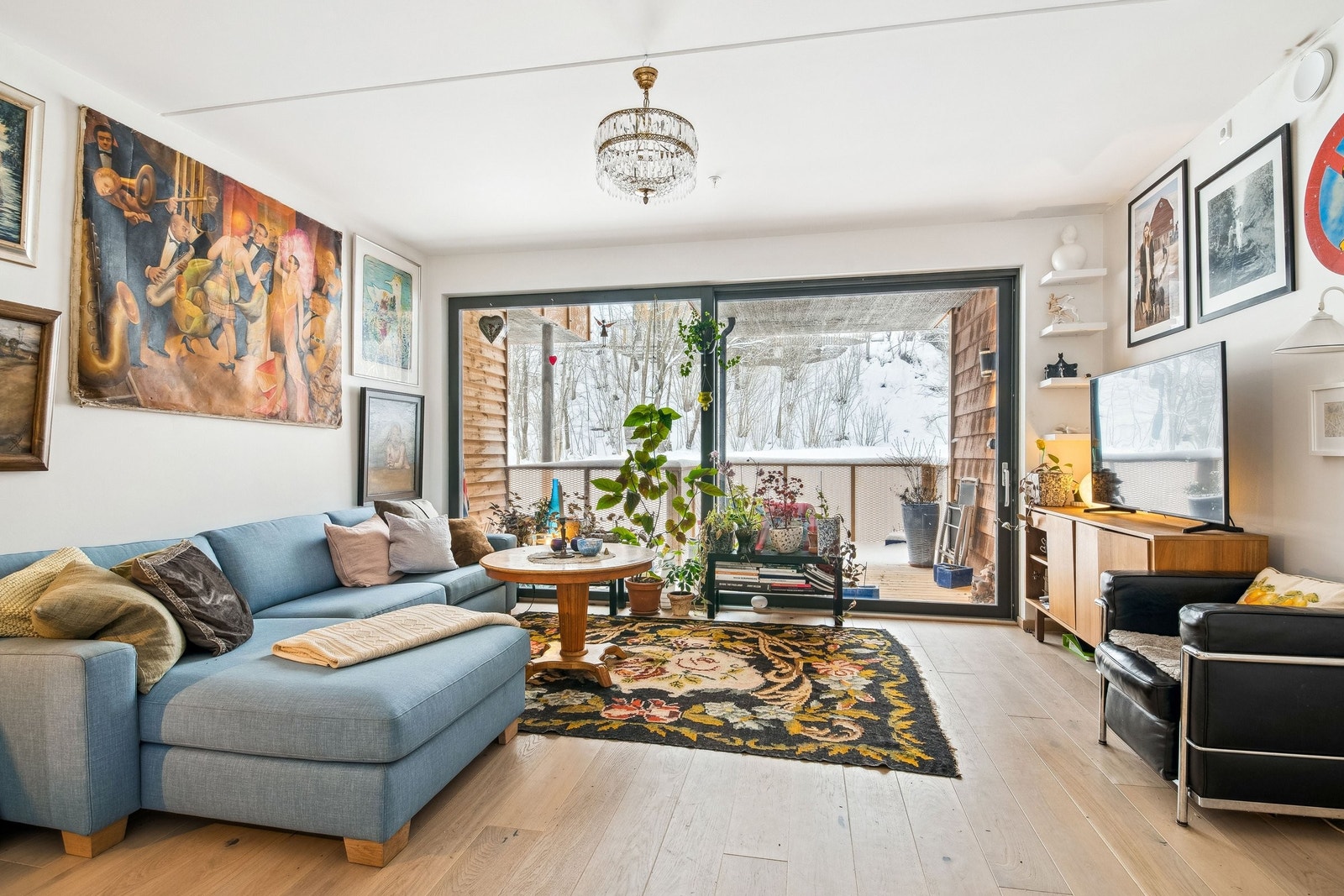 Vindu med skyvedører ut til Terasse. Galleribilde