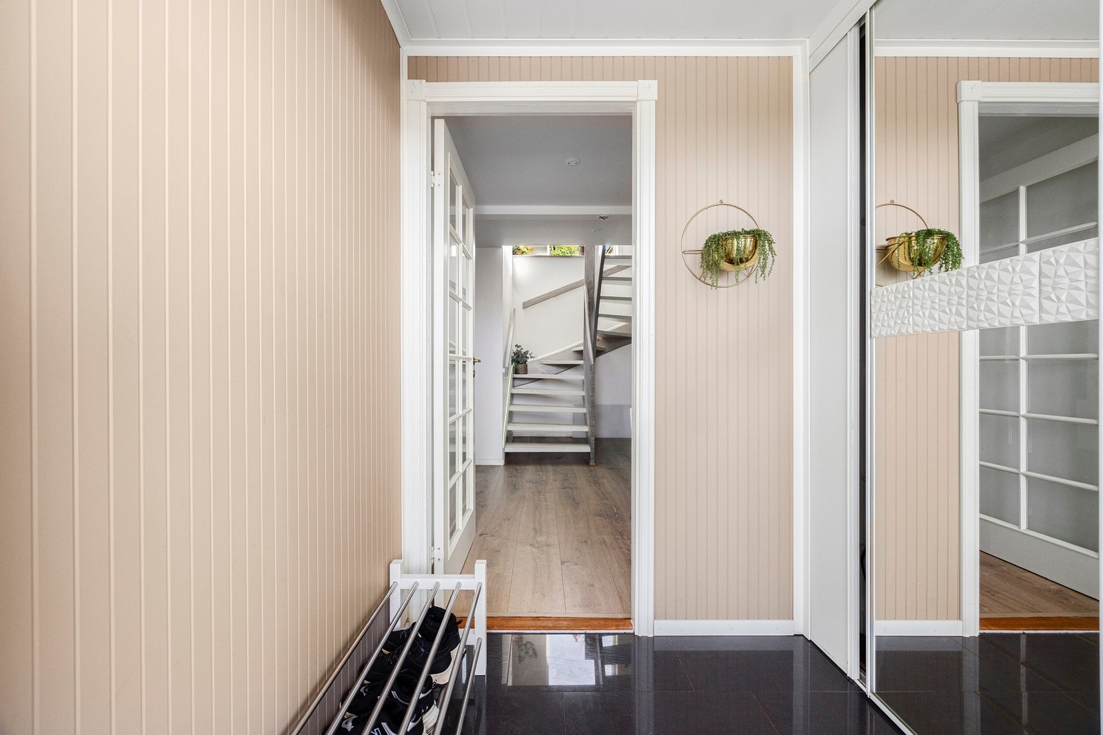 Entréen. Galleribilde