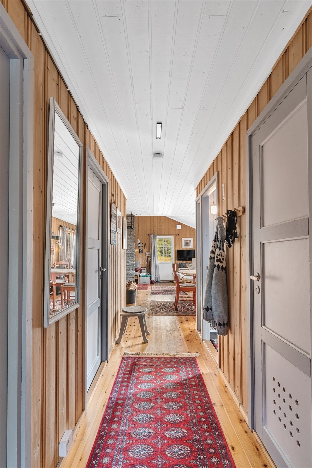 Det er adkomst til soverommene fra gangen. Galleribilde