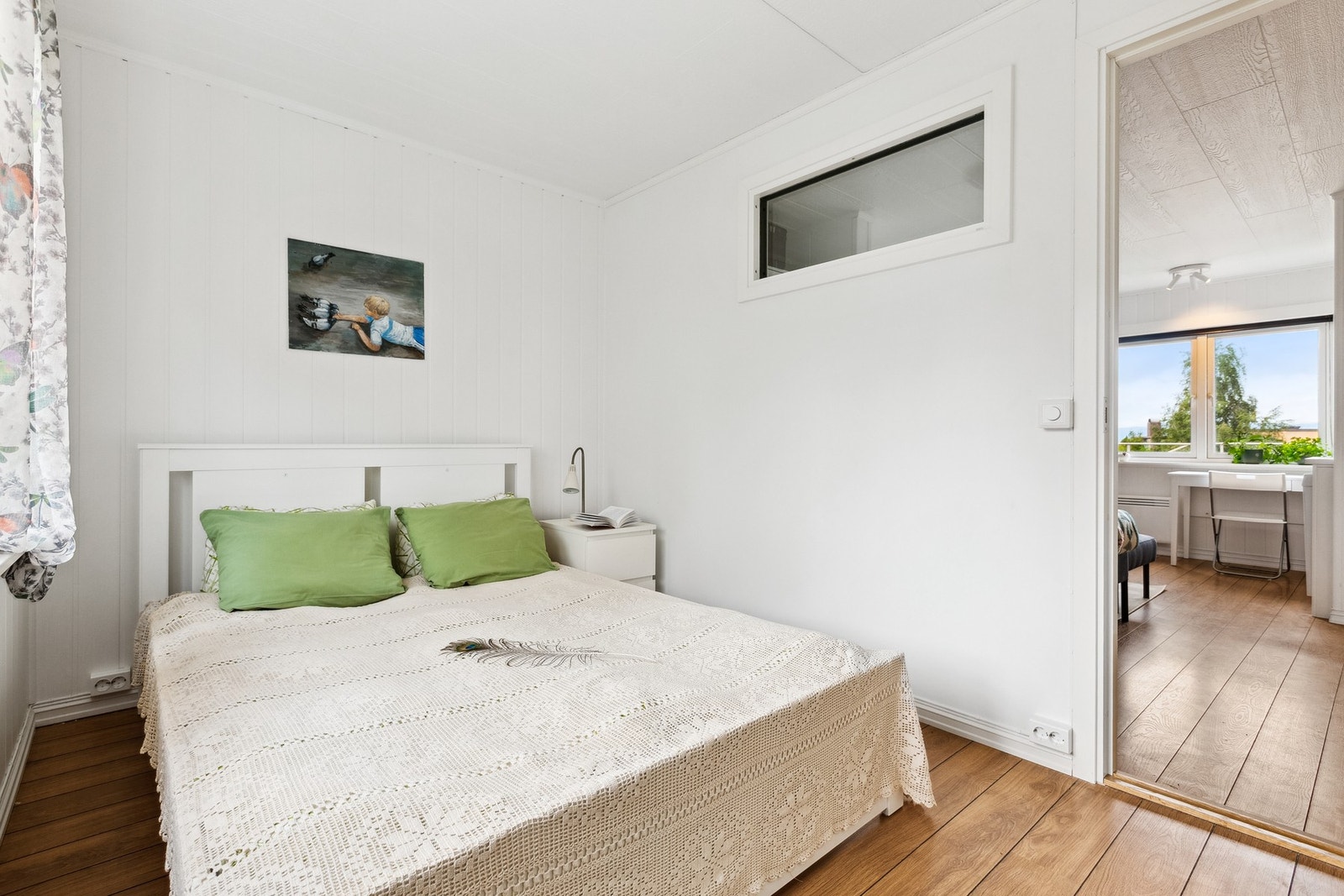 Borettslaget har parkeringsplass med fri oppstilling på. Galleribilde