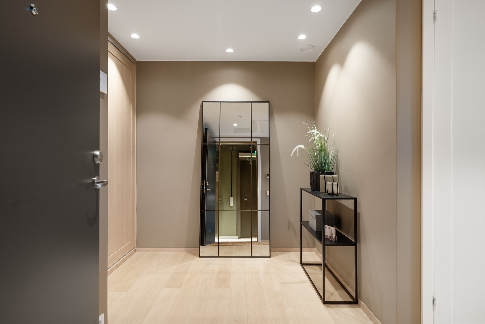 Hall i 9. etg. Galleribilde