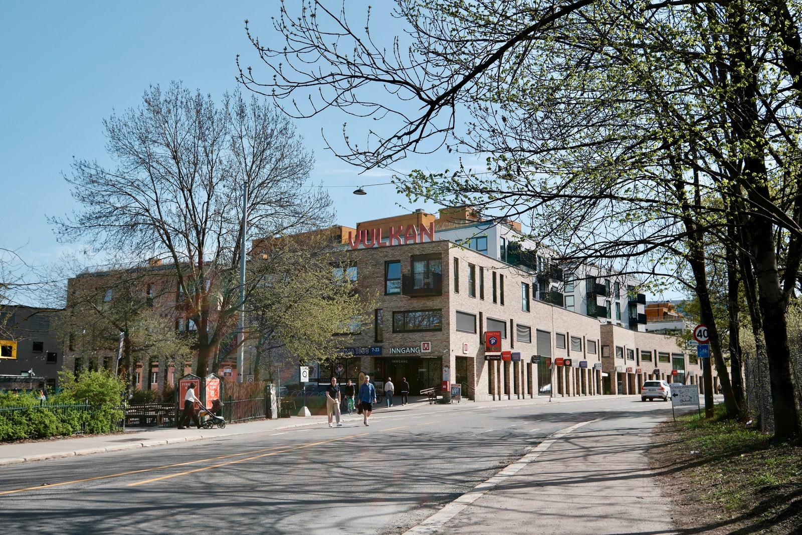 Kort vei til Vulkan senter Galleribilde