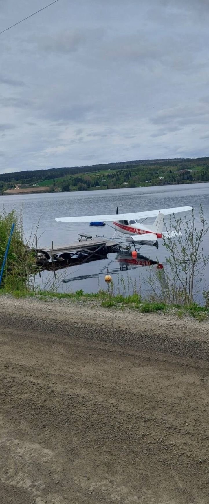Det er tillat med diverse aktiviteter på sjøen. Som Vannskuter og lande med sjøfly. Galleribilde