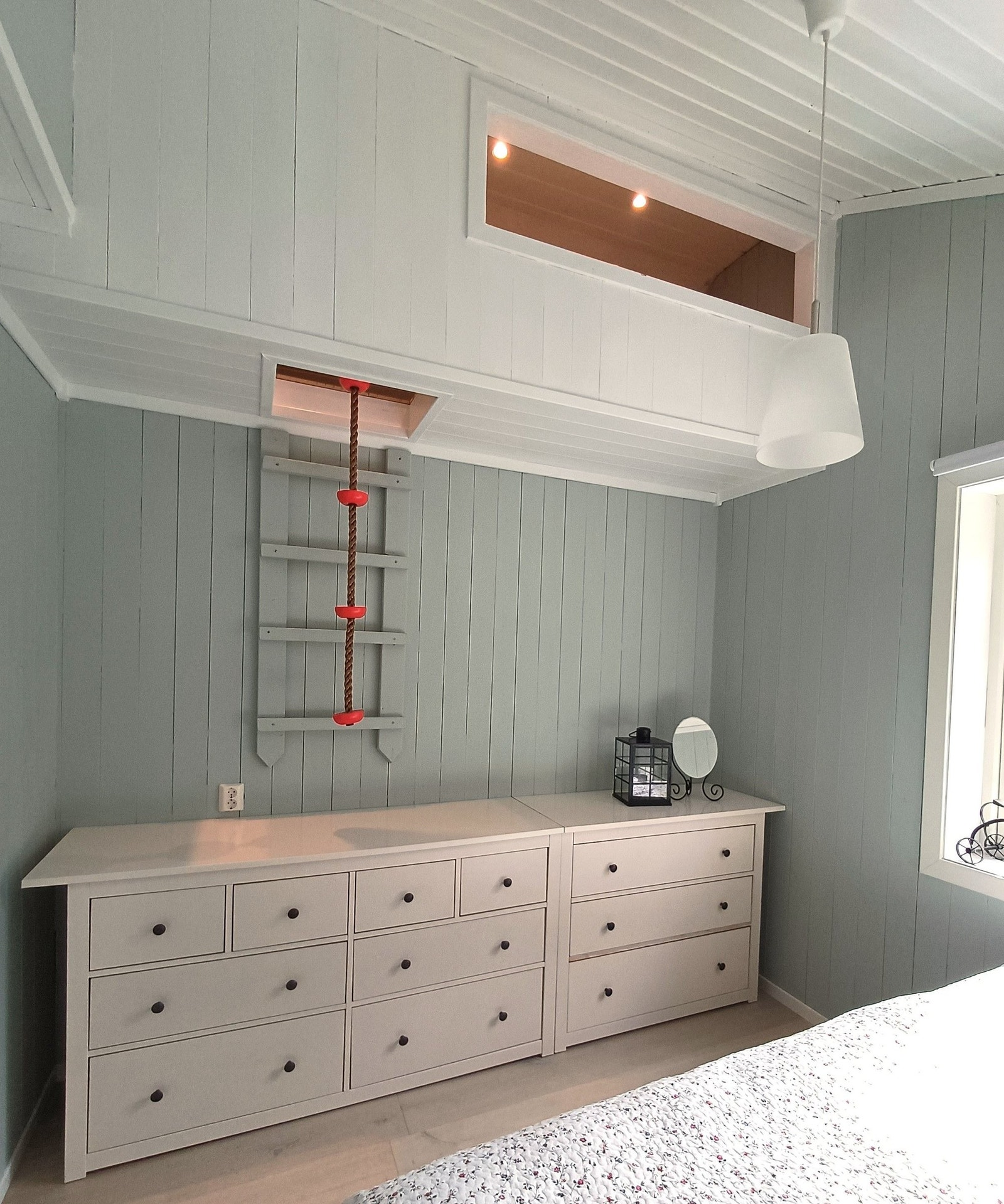 Soverom 3 har en liten hems. Gir ekstra soveplass eller lekerom for barna. Galleribilde