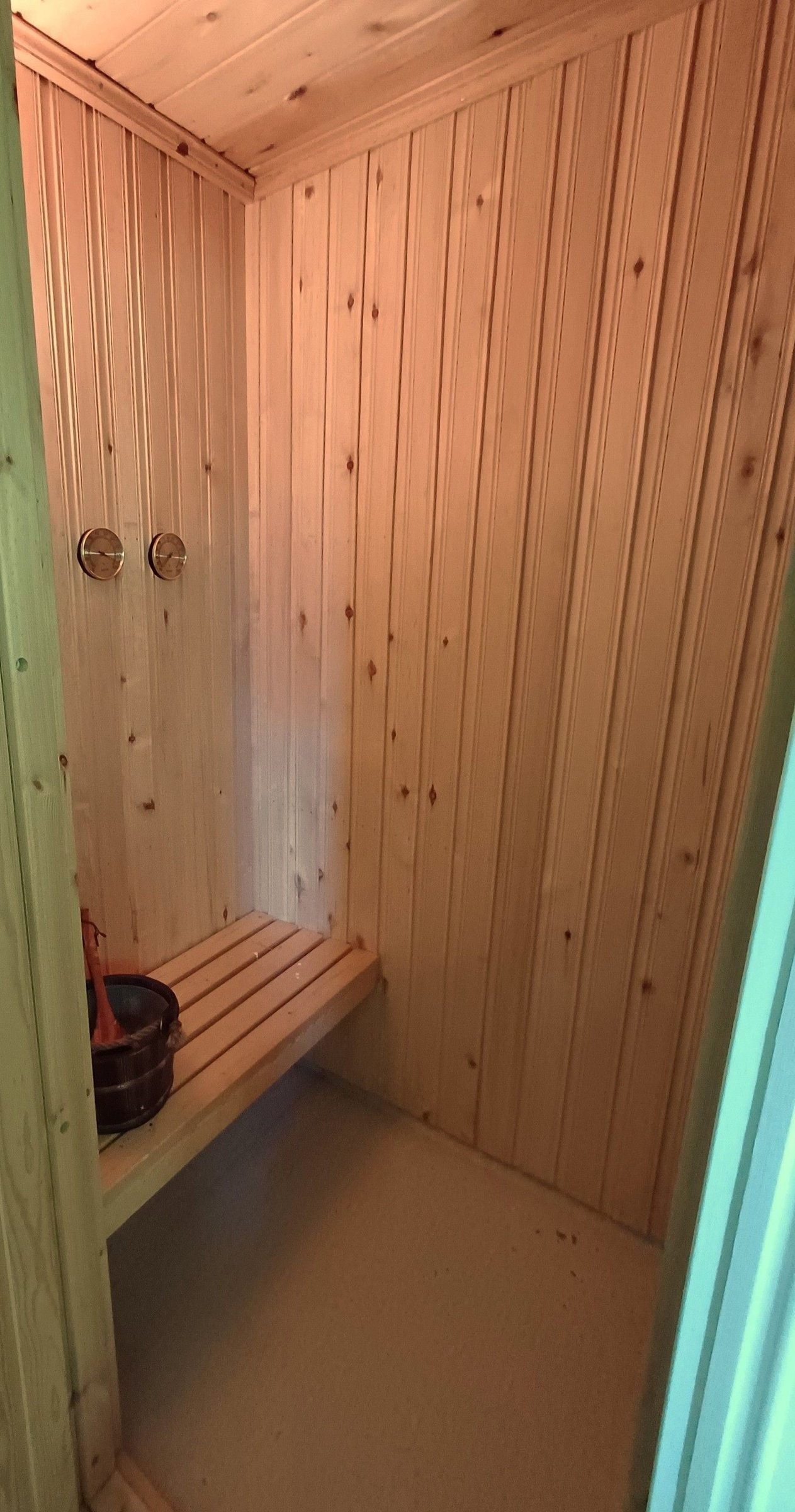 Adkomst til badstue via badet Galleribilde