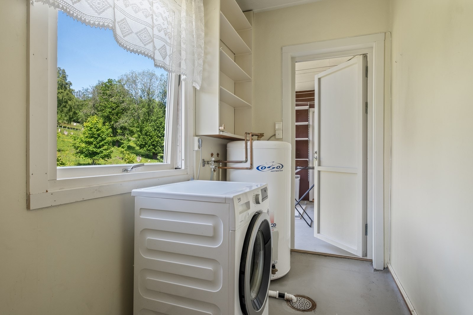 Vaskerom Galleribilde