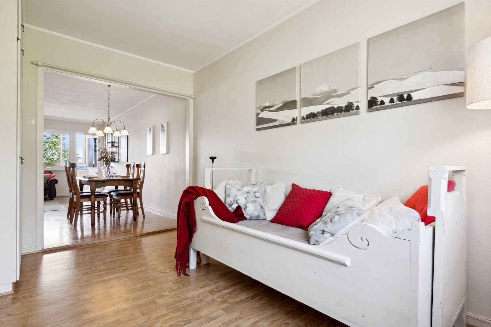 Tidligere soverom som er åpnet opp mot stue. Galleribilde