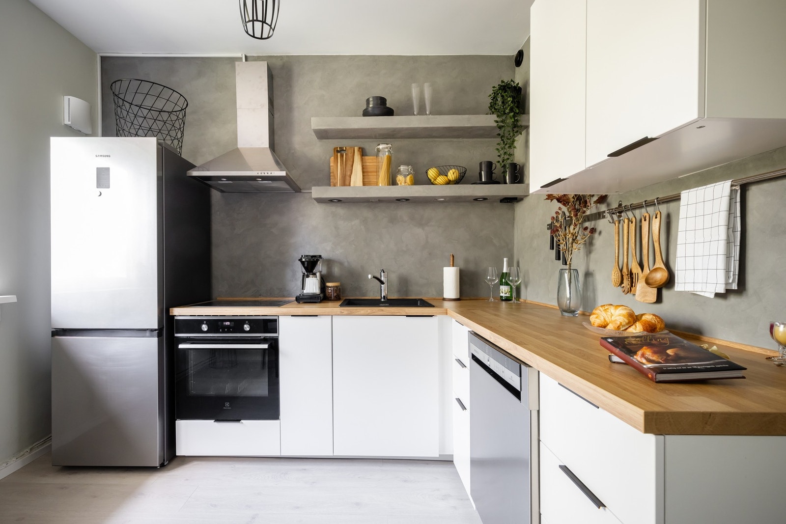 Med et separat kjøkken kan du trekke deg tilbake for å lage dagens måltider i fred og ro. Galleribilde