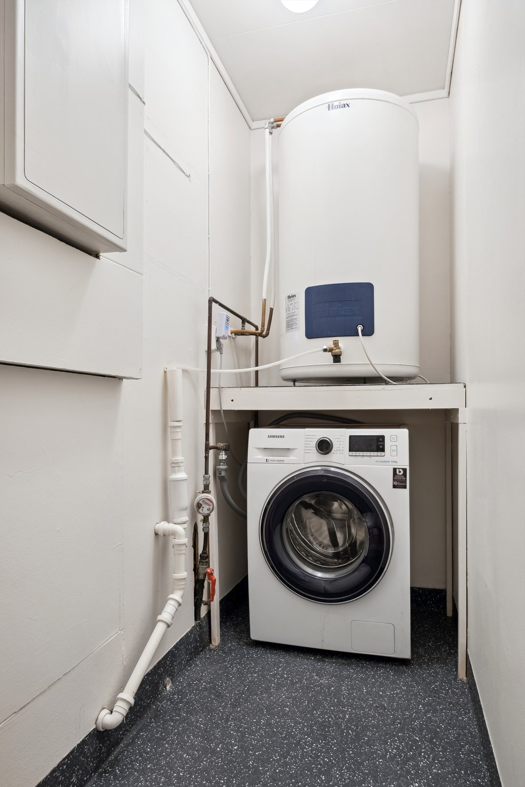 Bod 1 etg er innredet som vaskerom Galleribilde