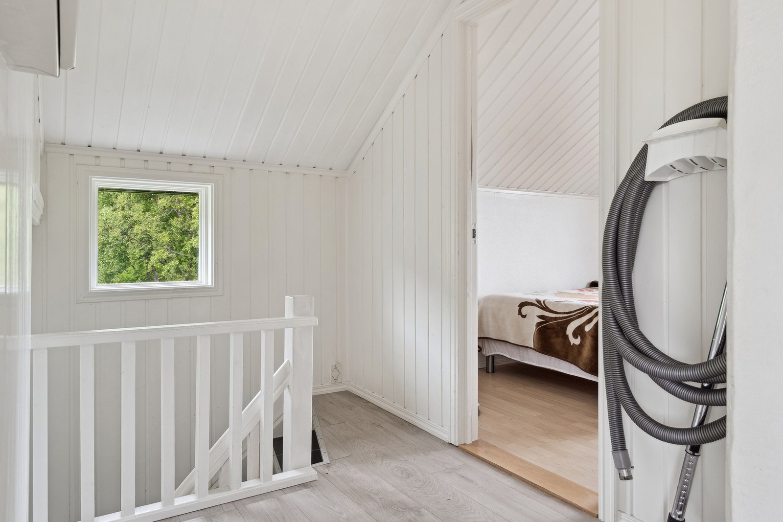 I loftetasjen har du 4 soverom. Galleribilde