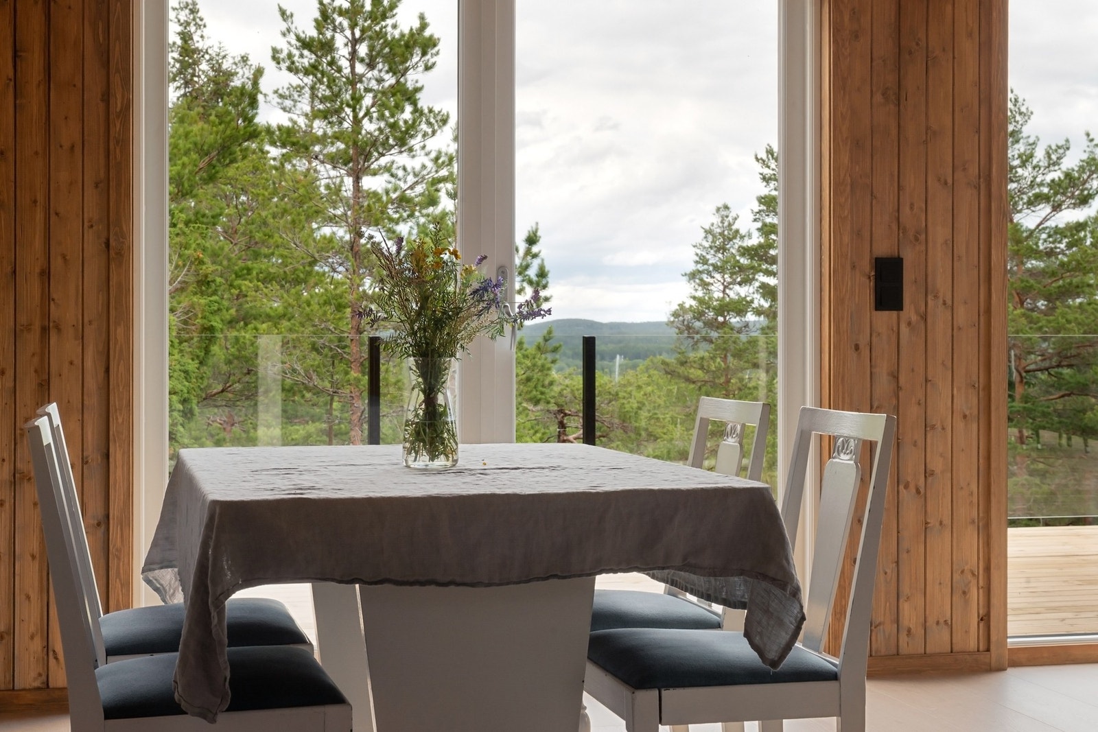 Utsikt fra spisestuen. Galleribilde