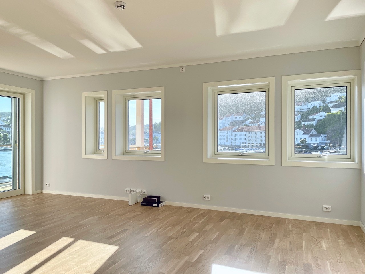 Stue leil. E22 Galleribilde