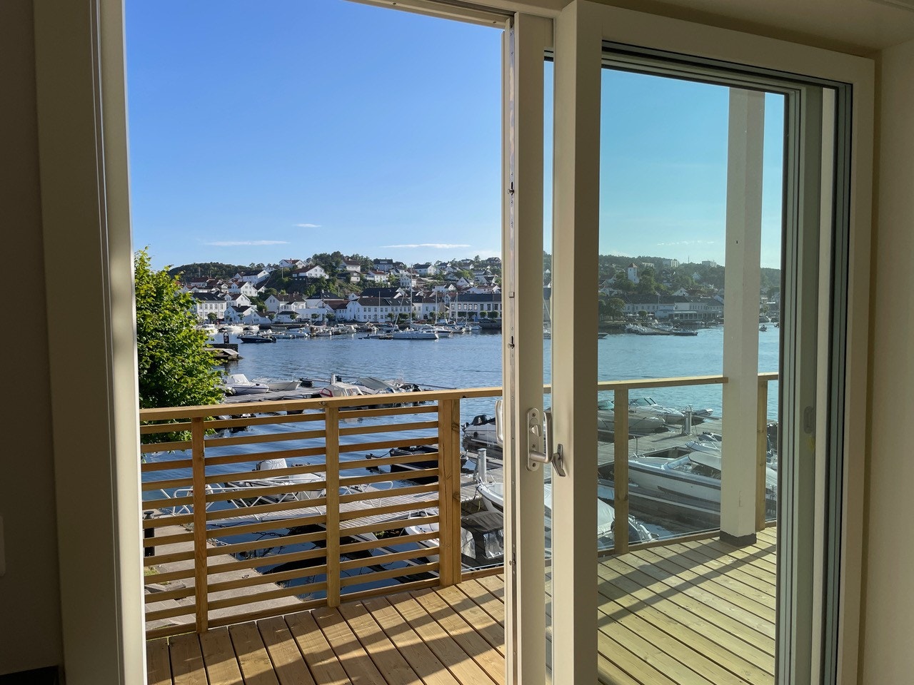 Utsikt fra stuen leil. E22 Galleribilde